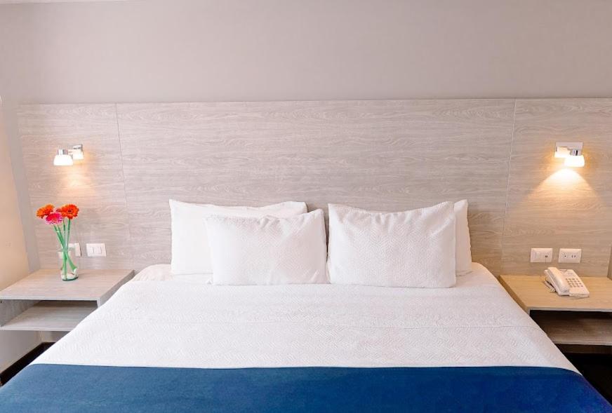 Kasa Hotel & Suites Irapuato Ngoại thất bức ảnh
